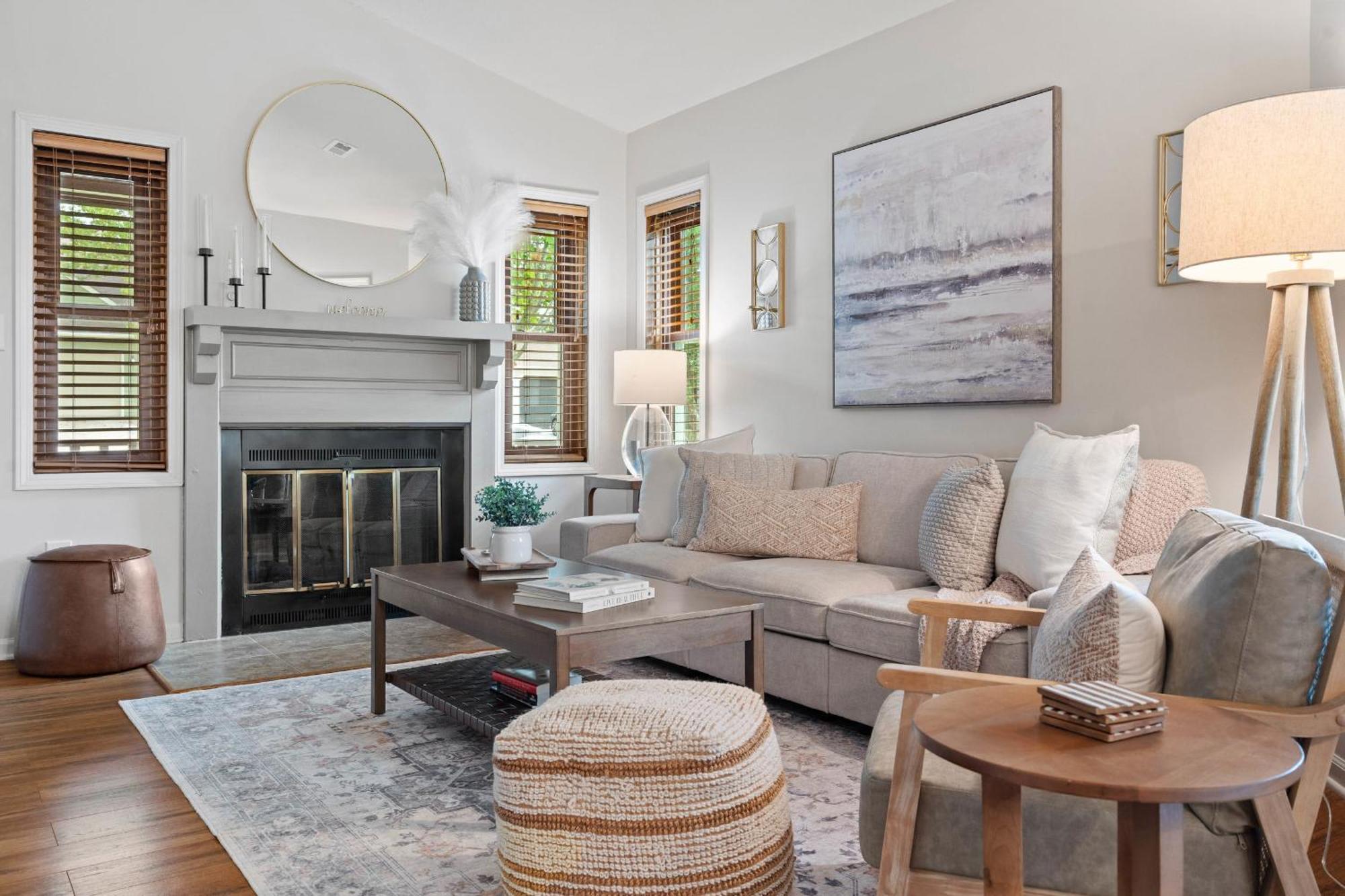 1 5 Miles To Mizzou ~ Spacious & Updated Home~ Columbia Ngoại thất bức ảnh