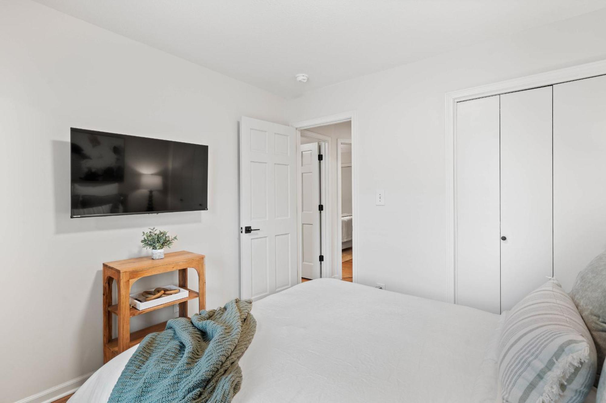 1 5 Miles To Mizzou ~ Spacious & Updated Home~ Columbia Ngoại thất bức ảnh